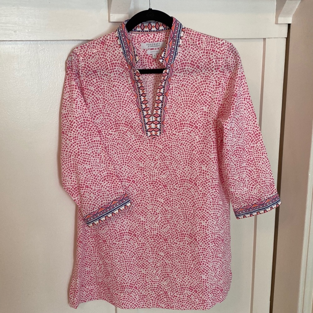 Foxcroft for Appleseed’s wrinkle-free tunic